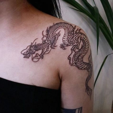 Dragon Tattoo Around Arm, Traditional Tattoo Dragon, Dragon Tattoo Shoulder, Arm Wrap Tattoo, Ink Tattoo Design, Red Tattoo Ideas, Shoulder Sleeve Tattoos, Red Ink Tattoo, Whimsical Tattoos