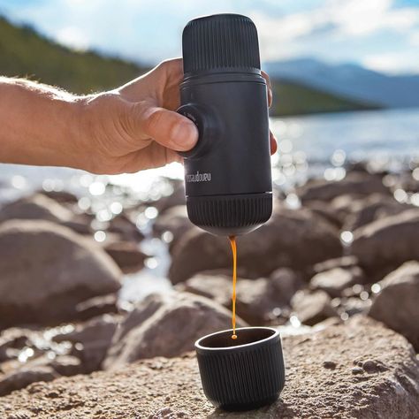 Before you set out on your next outdoor adventure, be sure to check out the following 10 cool camping gadgets that will help to keep you safe, add convenience to your everyday tasks and make your whole experience more fun. Cool Camping Gadgets, Cool Backyard, Camping Coffee Maker, Portable Espresso Maker, Pod Coffee Machine, Camping Gadgets, Outdoor Gadgets, Russell Hobbs, Best Espresso