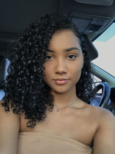 Curly Hair Side Part Black Women, Shoulder Length Black Curly Hair, Shoulder Length Natural Curly Hairstyles Black Women, Shoulder Length Curly Hairstyles Black, Jet Black Curly Hair, 3b Natural Hair, Curly Hair Side Part, Hazel Hair, 3a Hair