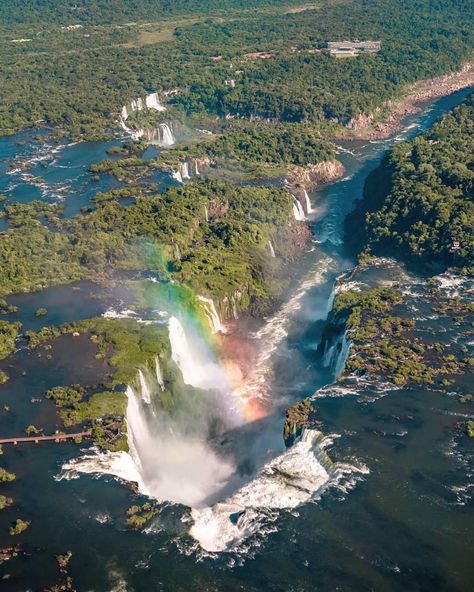 Hectours on Instagram: “Una de las fotos mas impresionantes que hayamos visto de las Cataratas de Iguazú 🇦🇷 By @tom.boiv ・・・#Repost 📍 Cataratas del Iguazú,…” Iguazu Waterfalls, Argentina Culture, Visit Argentina, Iguazu Falls, Beautiful Sites, Natural Scenery, Ocean Photography, Natural Wonders, Landscape Photography