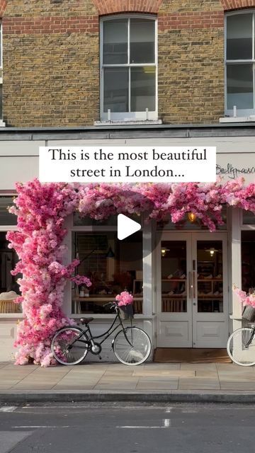 Best Neighborhoods To Stay In London, London Neighborhood Aesthetic, London Streets Aesthetic, Pretty Streets In London, Streets Of London Aesthetic, Elizabeth Street, London Shopping, Shop Fronts, Beautiful Streets