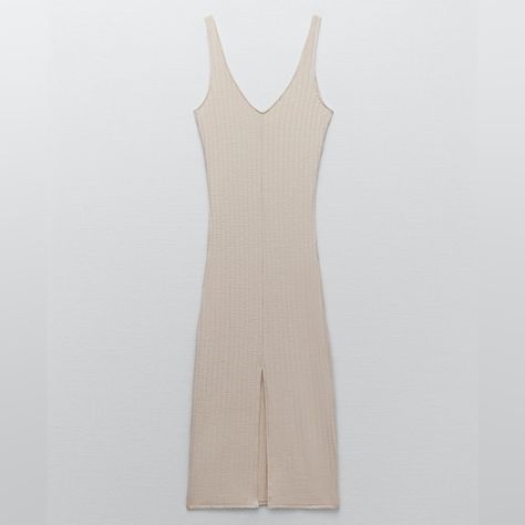 NWT Zara Ribbed Midi Dress - Medium in Sand. Perfect Condition Ribbed Midi Dress, V Neck Midi Dress, Cream Style, Sand Beige, Dress Medium, Zara Dresses, Beige Color, Dress Brands, Cute Dresses