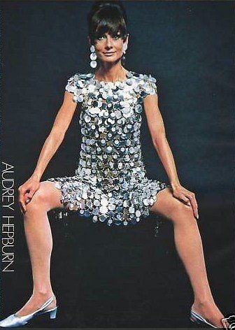 Audrey Hepburn as her charachter 'Joanna Wallace' in a publicity still for "Two for the Road", 1967 ~ William Klein. Audrey is wearing a short evening dress (with matching earrings) by Paco Rabanne, made of metal plates, from his Spring/Summer 1966 collection. Hepburn Audrey, Two For The Road, Audrey Hepburn Born, Aubrey Hepburn, Veronique Branquinho, Audrey Hepburn Style, Hepburn Style, My Fair Lady, 60s Fashion