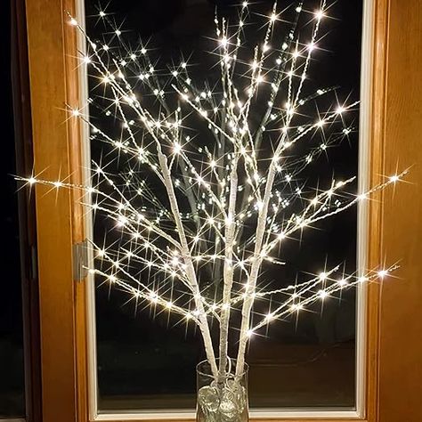 Bedroom Vase, Birch Christmas Tree, Birch Christmas, Artificial Tree Branches, Vase With Branches, Christmas Tree White, Wedding Bedroom, White Birch Trees, White Branches