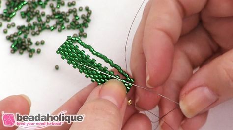 Seed Bead Tutorials, Dekoratívne Vence, Bead Weaving Tutorials, Seed Bead Patterns, Bead Weaving Patterns, Beading Techniques, Seed Bead Tutorial, Bead Stitching, Beaded Jewelry Patterns