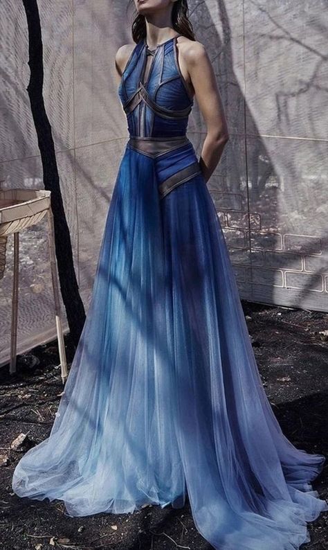 Gaun Abad Pertengahan, Fantasy Dresses, Fantasy Gowns, Fairytale Dress, Fantasy Dress, Fantasy Fashion, Looks Vintage, Fancy Dresses, Dream Dress