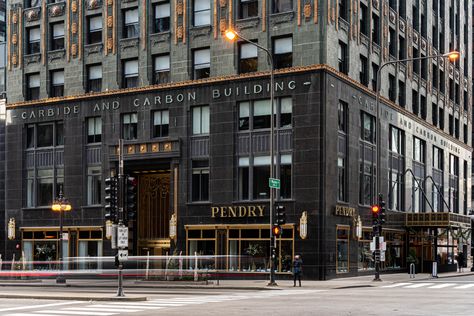 Booth Hansen was selected as the architect of record to execute the vision for the Pendry, located in Chicago’s landmarked Carbide and Carbon Building in the heart of the Loop neighborhood. Originally completed in 1929 by the Burnham Brothers, the Carbide and Carbon’s gold-leaf tower is an Art Deco icon in the city. As with any landmarked building, the challenge was working to keep the historic details while creating one of Chicago’s new high-end, exclusive destinations. Chicago Bars, Chicago Artists, Historical Design, The Architect, Rooftop Bar, The Vision, Art Deco Inspired, The Loop, Fitness Center