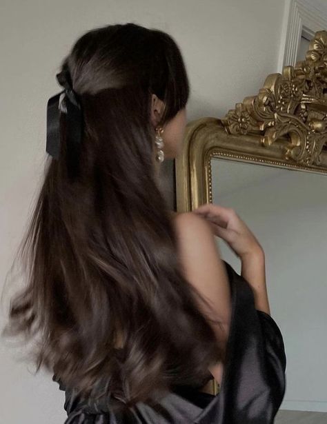 em on Twitter: "hairspo<3… " Brown Hair, Long Hair, A Woman, Mirror, Hair, Black