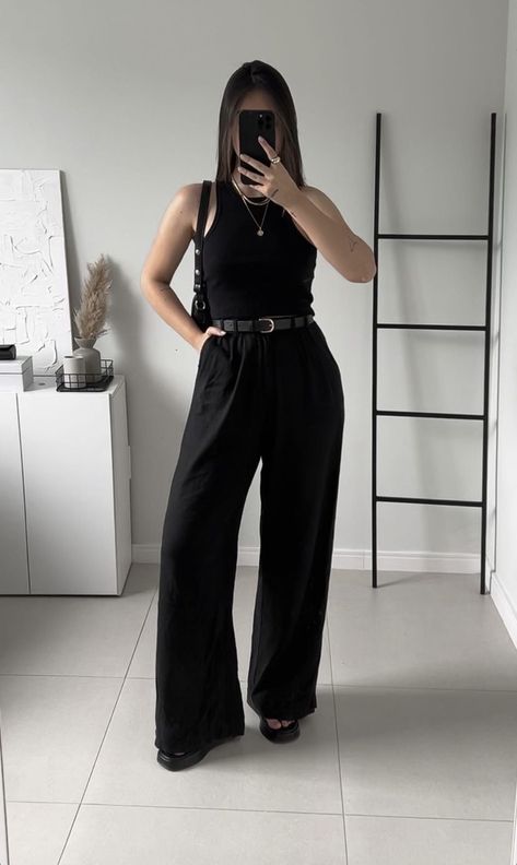 Black Blazer Outfit Work, Black Wide Leg Pants Outfit, Bachelorette Dinner, Casual Neutral Outfits, Slacks Outfit, Samba Outfits, Black Pants Outfit, Wide Leg Pants Outfit, Stylish Work Attire