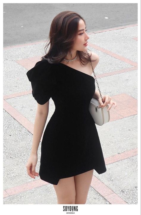 Love Bonito Outfit, Formal Party Dress Short Classy, Black Dress Outfit Casual, Red Fitted Dress, Meaningful Sentences, Casual College Outfits, Fancy Dresses Long, Traditional Indian Outfits, Shirts Women Fashion