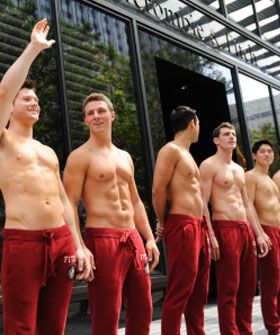 no wonder abercrombie is so popular. Abercrombie Models, Western Boys, Squat Thrust, Abercrombie Men, Push Ups, Shirtless Men, Muscle Fitness, Abercrombie And Fitch, Interesting Faces