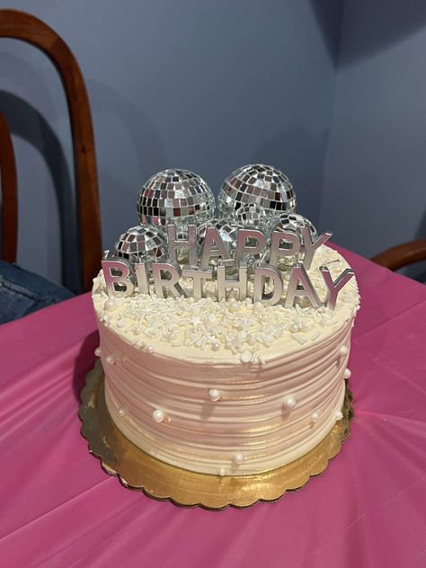 Sweet 13 Birthday Cake Ideas, Disco Theme Party Activities, 18th Birthday Cake Disco, 18th Birthday Party Snacks, 18th Birthday Party Cake Ideas, Birthday Cake With Disco Ball, Disco Birthday Party Food, Disco Ball Cake Topper, Disco Birthday Party Cake