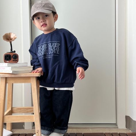 아휴 쪼끄만게 귀엽네🥹 @all_aboutbebe | Instagram Boy Outfits Aesthetic, Kids Street Style, Sewing Baby Clothes, Ulzzang Kids, Cute Asian Babies, Baby Inspiration, Baby Fits, Asian Babies