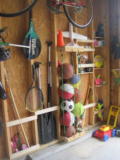 Designed To Dwell: Making Use of Some Studs! Rifacimento Garage, Shed Organisation, Organizing Things, Sports Equipment Storage, Garage Projects, Garage Organization Tips, Garage Organisation, Storage Garage, Shed Organization