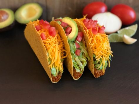 Del Taco Is Going Vegetarian, Starting With 2 L.A. Locations Thanksgiving Crockpot Meals, Vegetarian Fast Food Options, Taco Vegetarian, Thanksgiving Crockpot, Vegan Lasagna Soup, Frozen Strawberry Lemonade Recipe, Pollo Tropical, Frozen Strawberry Lemonade, Salads Recipes For Dinner