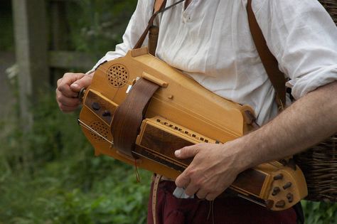 Elizabethan House, Hurdy Gurdy, Man Band, Country Magazine, House Farm, Music Making, English History, Musical Art, Google Earth