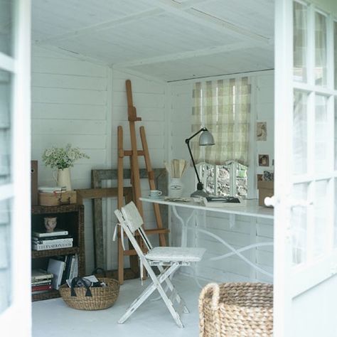 Housetohome.co.uk Summerhouse Office, Summerhouse Ideas, Chill Space, Pink Energy, Outdoor Studio, Log Cabin Interior, Art Shed, Glass Houses, Studio Shed