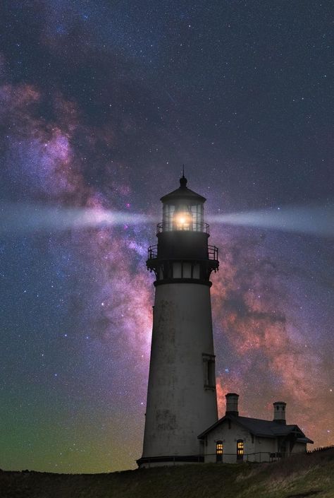 Milky Way above Yaquina head lighthouse on the Oregon coast Lighthouse At Night, Lighthouse Tattoo, From Here To Eternity, Lighthouse Art, Earth Pictures, Beautiful Lighthouse, Beautiful Landscape Wallpaper, Light House, Find Picture