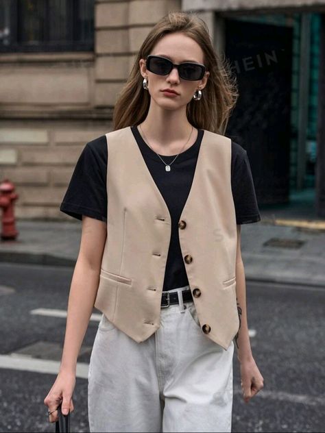 Beige Waistcoat Outfit Women, Brown Vest Outfit, Black Tee Outfit, Waistcoat Outfit Women, Vest Ootd, Black Tshirt Outfit, Waistcoat Outfit, Camel Outfit, Vest Outfits For Women