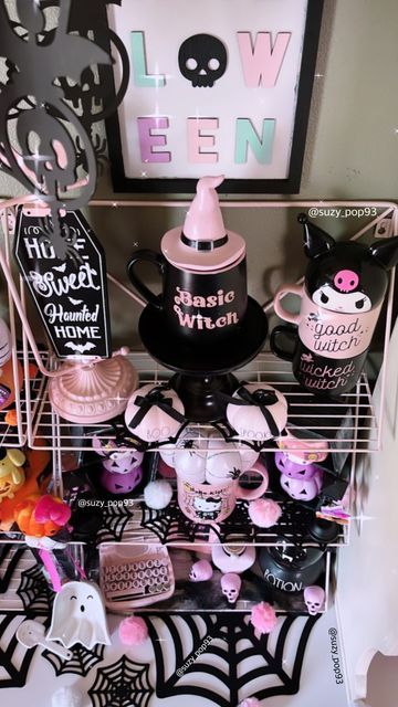 Pastel Goth Living Room, Kawaii Halloween Decor, Pink Goth Home Decor, Pastel Halloween Bedroom, Pastel Goth Room Decor Diy, Pink Goth Room Decor, Sanrio Halloween Decor, Pastel Goth Halloween Decor, Girly Halloween Room Decor