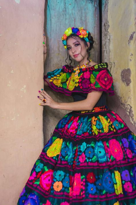 Mexican Dresses Modern, Outfit Ideas Dress, Fashion Outfits Winter, Fall Outfits Ideas, Outfit Festival, Mlp Comics, Modern Mexican, Dress Colour, Fashion Festival