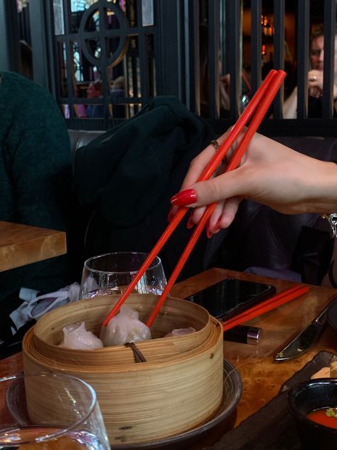 sushi dumplings thai meal chopsticks nails aesthetic dinner date night out sushi Eating With Chopsticks Aesthetic, Chopstick Aesthetic, Aesthetic Chopsticks, Chopsticks Aesthetic, Sushi Dumplings, Sushi Chopsticks, Using Chopsticks, Sushi Date, Tokyo Aesthetic