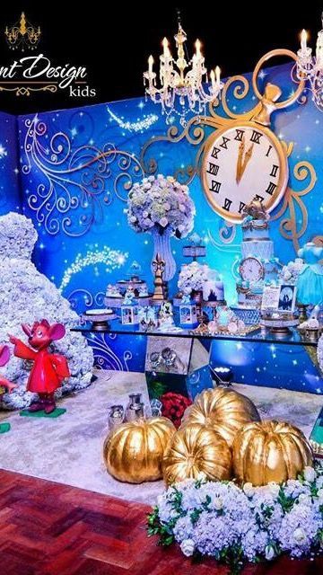 pumpkin Sweet 16 Cinderella Theme Decoration, Sweet 16 Cinderella Theme, Cinderella Birthday Party Decorations, Cinderella Decorations, Pumpkin Carving Ideas Halloween, Quinceanera Winter Wonderland, Cinderella Party Decorations, Cinderella Quinceanera Themes, Halloween For Kids