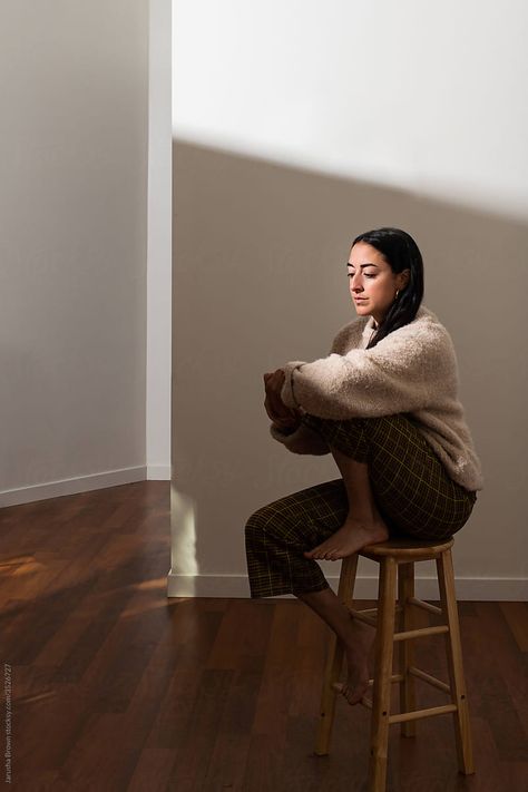 Sitting On Stool Poses Drawing, Sitting On Barstool Poses, Weird Sitting Poses On Chair, Person Sitting On Stool, Person Sitting On Ledge, Sitting On Stool Poses, Sitting On Chair Reference, Person Sitting At Table, Sitting At Table Pose Reference