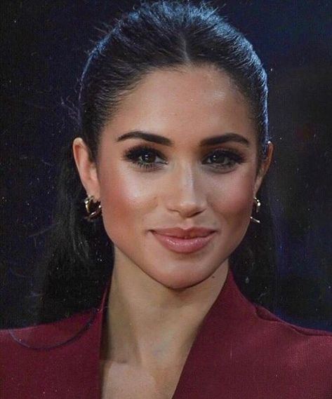 Meghan Markle Hair, Princ Harry, Meghan Markle Photos, Meghan Markle Outfits, Princess Meghan, Prince Harry And Megan, Meghan Markle Style, American Princess, Braut Make-up