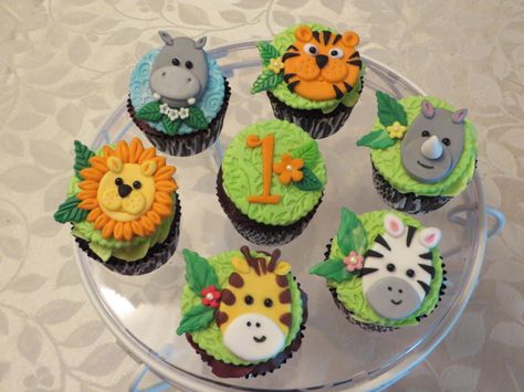 Jungle Cupcakes for my Granddaughter's 1st Birthday! Jungle Theme Cupcakes, Jungle Cupcakes, Jungle Safari Cake, Safari Cupcakes, First Birthday Cupcakes, Animal Birthday Cakes, For My Granddaughter, Jungle Theme Birthday, Jungle Cake