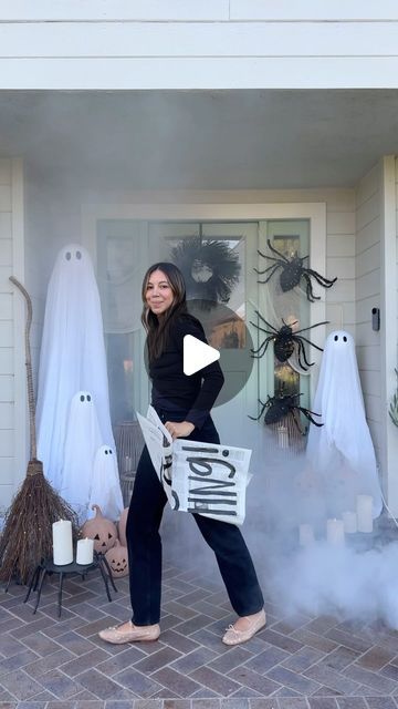 Deborah Trette on Instagram: "spooky cute front door details with @potterybarn! 🪄👻 obsessed with their halloween collection! the ghosts, terracotta pumpkins, spider planters, wreath and lanterns!  Comment BOO below to receive a DM with the link to shop this post on my LTK ⬇ https://liketk.it/4OQt8  #mypotterybarn #halloween #halloweendecor #halloweenideas #falldecor #fall #frontporch #frontporchdecor #spookyseason #ltkhome #ltkvideo #ltkseasonal #halloweendoor" Spiderweb Wreath, Cute Front Door, Terracotta Pumpkins, Spider Web Wreath, Spooky Cute, Door Detail, Halloween Aesthetic, Halloween Door, Pumpkins