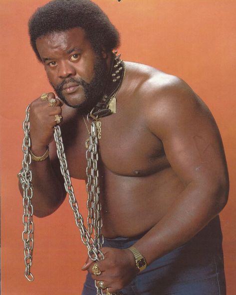 Junkyard Dog Wrestler, Nwa Wrestling, Wwf Superstars, Medical Website Design, Junkyard Dog, College Football Players, Watch Wrestling, Professional Wrestlers, Mr Olympia