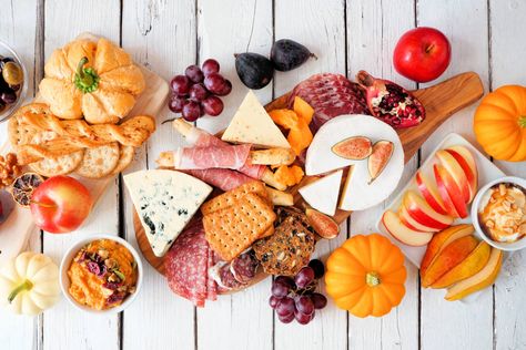 These 10 Fall Grazing Boards Are Major Eye Candy Taco Platter, Baked Brie Cheese, Cheese Twists, Fig Spread, Charcuterie Plate, Breakfast Platter, Candied Sweet Potatoes, Breakfast Bagel, Charcuterie Recipes