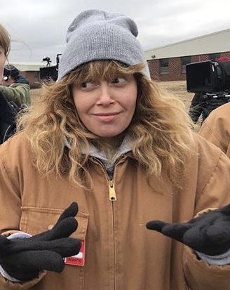 Nicky Nichols, Clea Duvall, Alex And Piper, Natasha Lyonne, Japan Aesthetic, Stranger Things Funny, Orange Is The New, Orange Is The New Black, I Love Girls