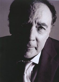 Bibliophilia | James Patterson Author Photos, Suspenseful Books, Alex Cross, Book Therapy, James Patterson Books, Detective Novels, Suspense Books, Best Authors, James Patterson