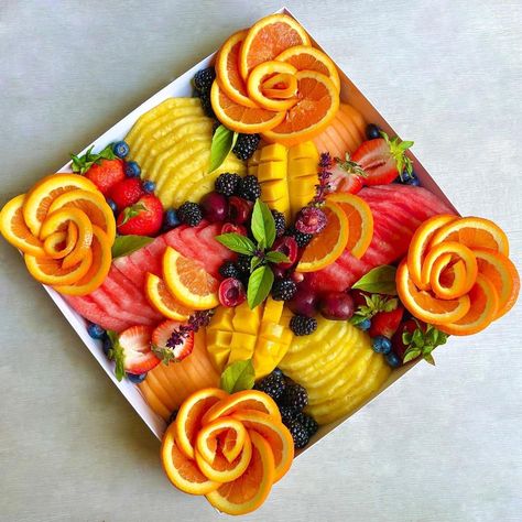 Fruit Platter Square Plate, Fish Shaped Fruit Platter, Citrus Fruit Platter, Small Fruit Platter, Small Fruit Tray, Berry Platter, Beautiful Fruit Platter, Kiwi Berry, Cursed Cakes