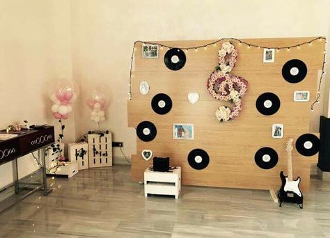 Beatles Theme, Backdrop Birthday, Photo Backdrops, 18th Birthday Party, Party Backdrop, Record Player, 18th Birthday, Photo Backdrop, Backdrops For Parties