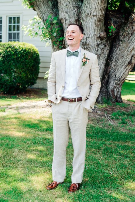 Beige Suit Sage Tie, Beige Suit With Green Tie, Tan Suit With Green Bow Tie, Green Groom Tan Groomsmen, Tan Suit Green Tie, Tan Tux, Brown Suit Wedding, Tux Prom, Tan Groomsmen Suits