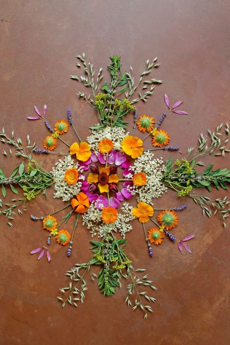 Milky Oats, Mandala Nature, Nature Mandala, Deco Nature, Earth Art, California Poppy, Flower Mandala, Crystal Grid, Environmental Art