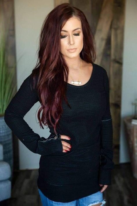 Dark Hair With Burgundy Undertones, Haircolors 2022 Fall, Professional Hair Color For Work, Burgundy Hair For Pale Skin, Fall Hair Dark Red, Dark Hair Red Undertone, Chelsea Deboer Hair, Chelsea Houska Hair Color, Dark Red Hair With Purple Undertones