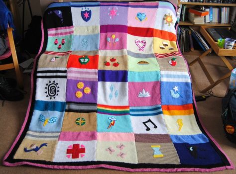 I really want to make this cutie mark blanket!!! Crochet Spyro Blanket, Lesbian Crochet Blanket, Granny Square Character Blanket, Crochet Princess Blanket, Mlp Blanket, My Little Pony Blanket, Mlp Party, Mod Podge Dimensional Magic, Unique Sewing Projects