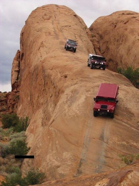 Lion's Back - Moab, Utah (Offroad Heaven) The Lion's Back is a sandstone ridge in Moab, Utah, USA.. that is very popular among 4x4'ers. It is one of the best places to off road in the desert. The attraction and campground is now private property and no longer accessible by 4x4'ers.. :(( Dangerous Driving, Issa Vibe, Dangerous Roads, Suv 4x4, Rock Crawling, Hummer H1, Moab Utah, Utah Usa, Private Property