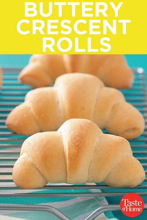 Buttery Crescent Rolls, Homemade Crescent Rolls Easy, Bread Machine Crescent Rolls, Cressant Rolls, Roll Shapes, Amish Bread Recipes, Crescent Roll Recipes Dessert, Yeast Baking, Homemade Crescent Rolls