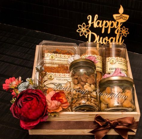 Customised Diwali Hampers by Buttercup Bungalow Lucknow. Diy Diwali Gifts, Diwali Gift Ideas, Hamper Diy, Diwali Hampers, Hampers Ideas, Gift Ideas Handmade, Diwali Gift Hampers, Hamper Ideas, Handmade Gifts For Boyfriend