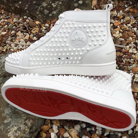 Christian Louboutin Red Bottoms Sneakers, Louboutin Shoes Mens, Designer Sneakers Women, Louboutin Men, Designer Shoes Sneakers, Christian Louboutin Sneakers, Mode Shoes, Christian Louboutin Boots, Men's Bottoms