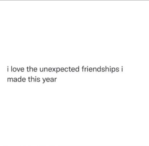 Twitter Quotes Friendship, Tweets About Friendship Happy, Tweets Friendship, Tweets About Weird Friends, Old Friends Tweets, Tweets About Friendship, Friendship Tweets, Friendship Ending Tweets, Weird Friends Tweets