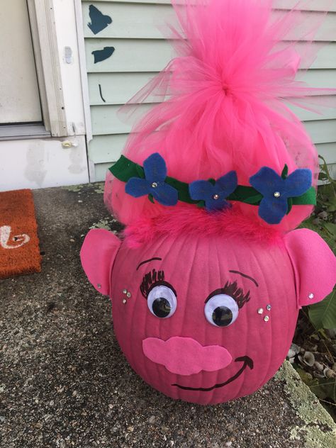 Poppy From Trolls, Painting Princess, Princess Pumpkin, Creative Pumpkin Decorating, Pumpkin Decorating Contest, Princess Poppy, Pumpkin Contest, Pumpkin Projects, Creative Pumpkins