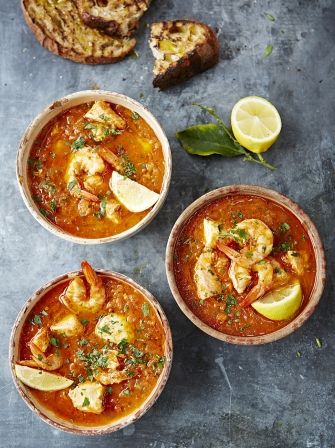 Fish Soup | Fish Recipes | Jamie Oliver Recipes Sup Ikan, Seafood Soup Recipes, Fish Stew, Jamie Oliver Recipes, Fish Soup, Sicilian Recipes, Fish Recipes Healthy, Seafood Soup, Healthy Fish