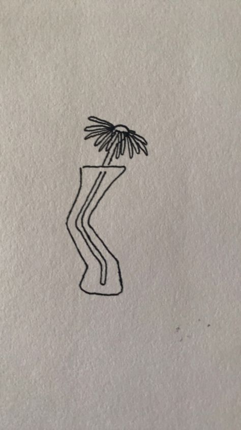 Wonky Tattoo Ideas, Arty Small Tattoo, Plantasia Tattoo, Funky Fine Line Tattoo, Abstract Line Work Tattoo, Funky Small Tattoos, Squiggly Tattoo, Squiggle Tattoo, Funky Tattoo Ideas