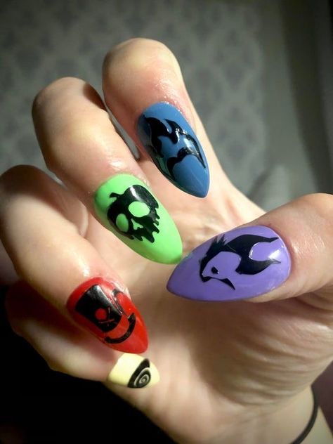 Disney Halloween Nails, Disneyland Nails, Disney Nail Designs, Disney Nail, Witchy Nails, Mens Nails, Disney Villain, Nail Art Disney, Inspired Nails